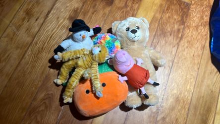 Kid’s plushie pack