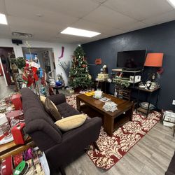 Huge Décor Sale – Art, Books & More (Appt Only) / Gran Venta de Decoración,libros y más (Por cita)