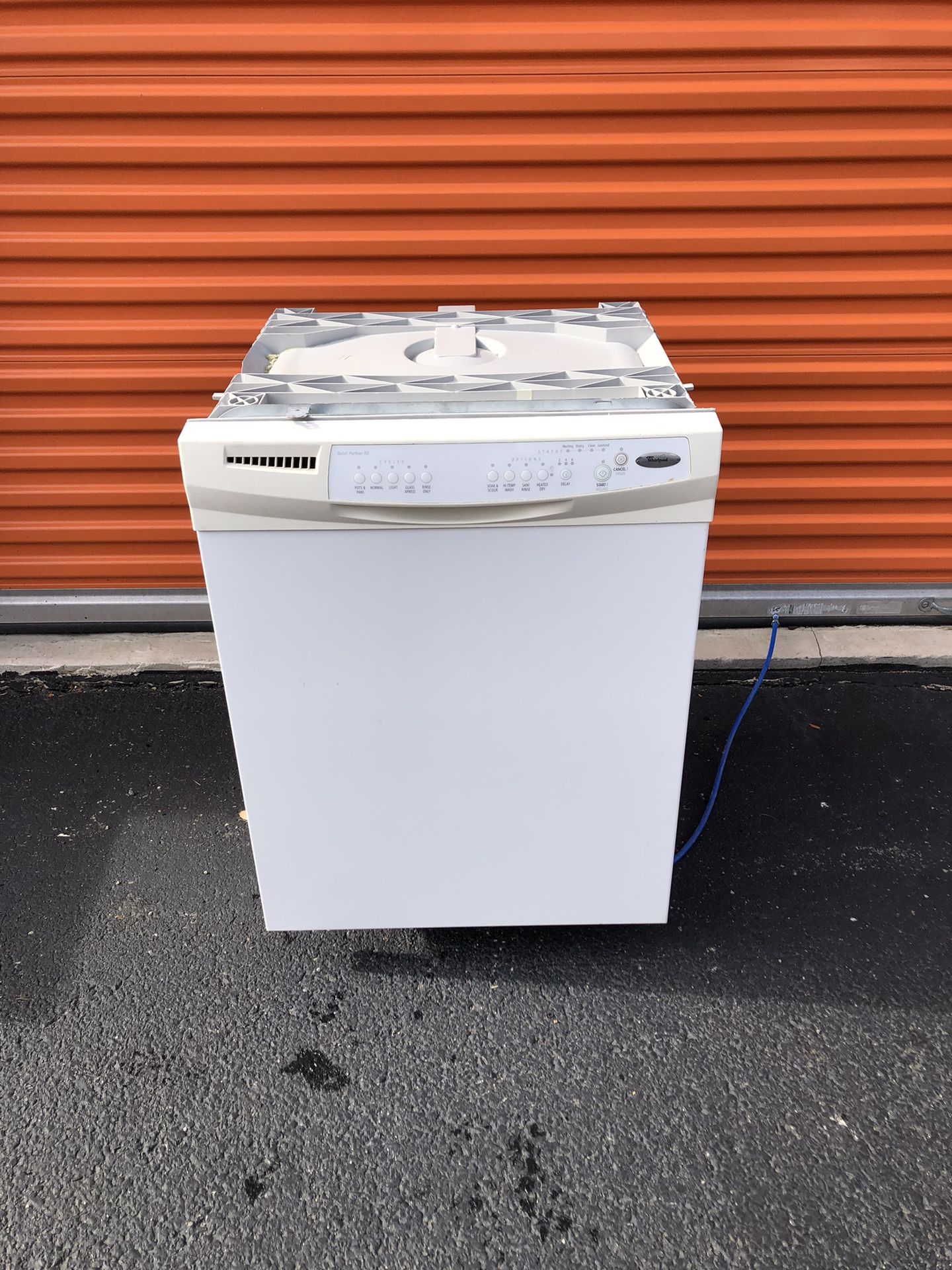 Whirlpool Dishwasher Works Great 