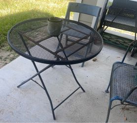 Patio table