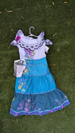 Encanto Costume (Lights Up)