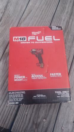 Milwaukee 2962-20 M18 Fuel 1/2" Mid-Torque Impact