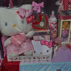 Birthday Or Valentine Basket Hello Kitty