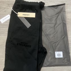 Sweats Essentials Black 