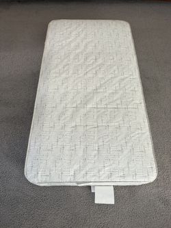 Crib Mattress – Gently Used + 2 Free Crib Sheets