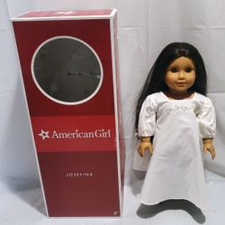 AMERICAN GIRL "JOSEPHINA" DOLL! *IN BOX*