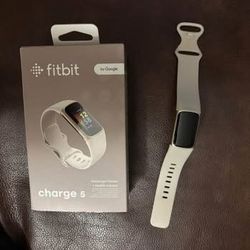 Fitbit Charge 5 (with original packaging)