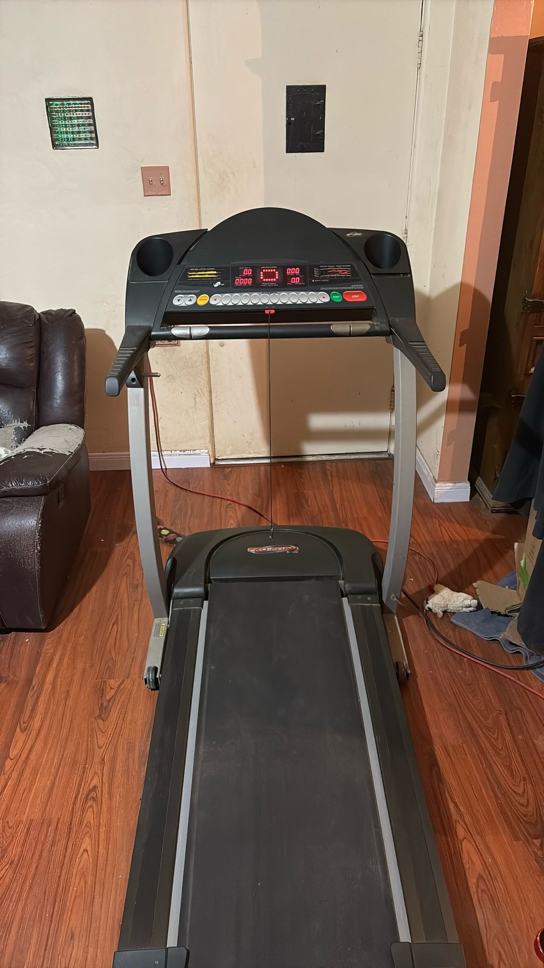 Proform 520X Electric Treadmill- Great Condition $ 150 OBO