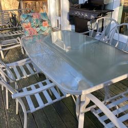 Patio Table and Chairs All with Cushions 