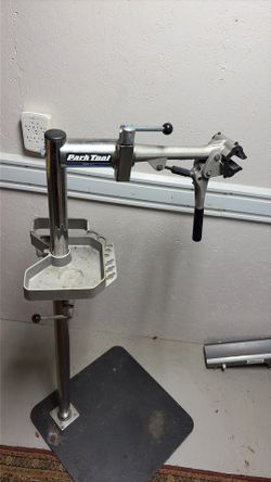 Professional Bicycle Repair Stand