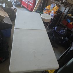 6 Foot Tables
