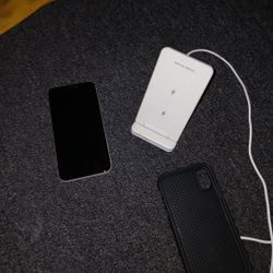 IPhone Xr * Wireless IPhone Charger* 