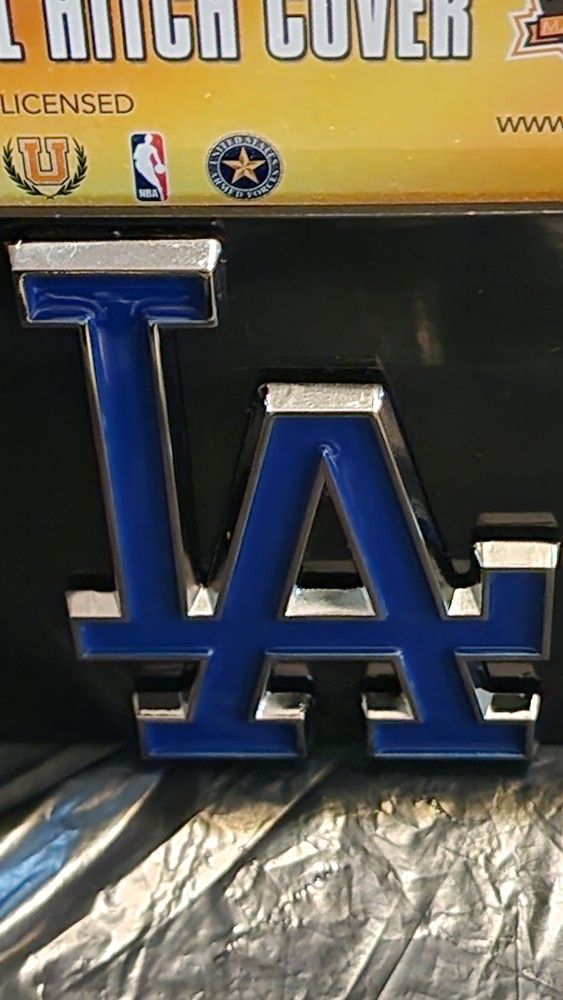LOS ANGELES DODGERS HIGH QUALITY METAL TOW HITCH COVER REPRESENT