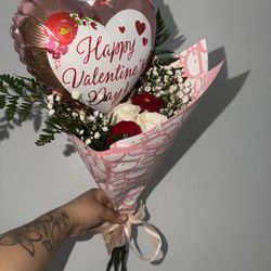 $12 Bouquet Roses With Diamonds And Balloon