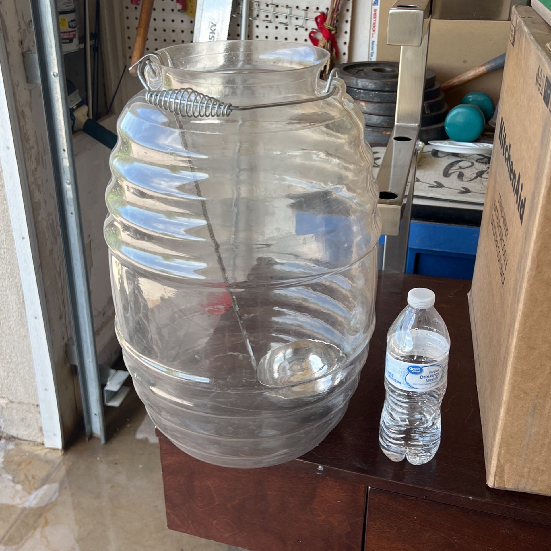 5 Gal Plastic Agua fresca Container