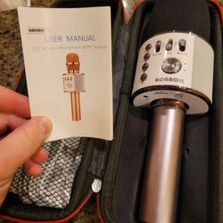 Bonaok wireless Bluetooth karaoke microphone mic. Very good shape,  works great