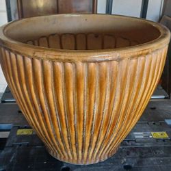 Large Brown Ribbed Planter Flower Pot 