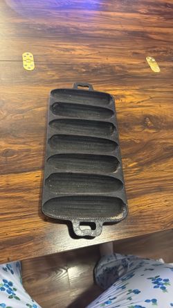 Cast Iron Cornbread Pan 7-Slot