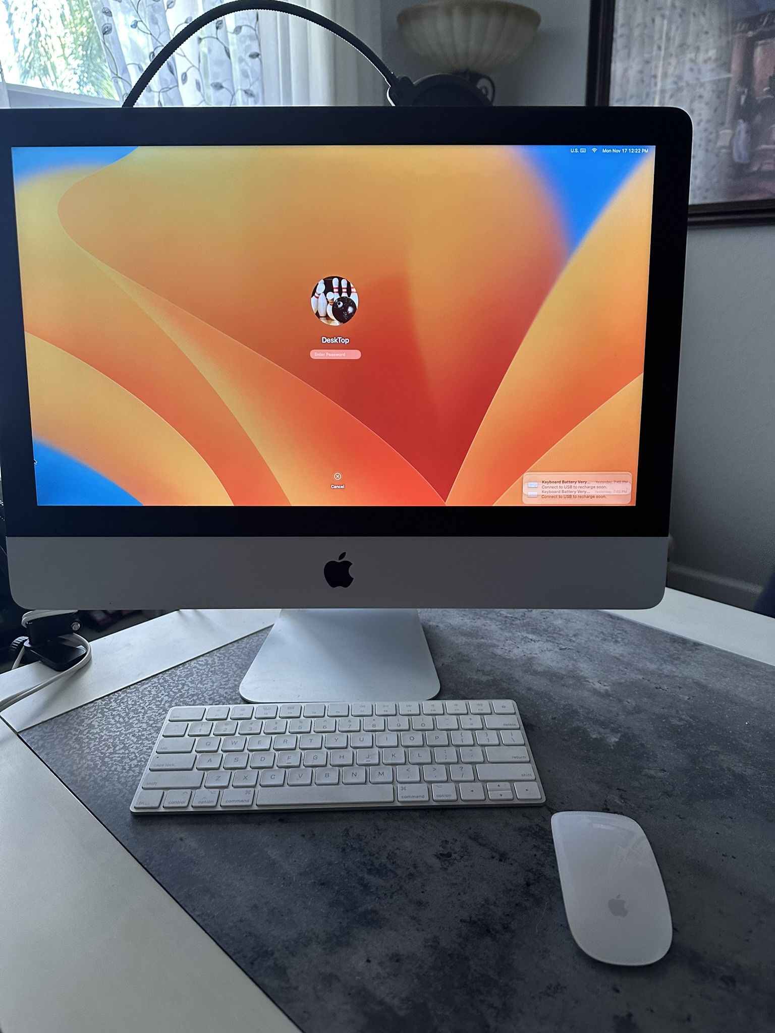 Apple iMac 21.5” (2017) – Very Good Condition – Keyboard + Mouse Included