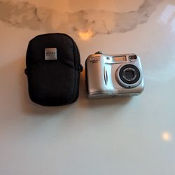 NIKON Coolpix 3100