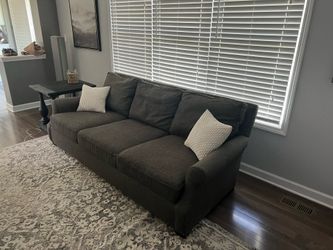 Bernhardt 3 piece with 2 ottomans