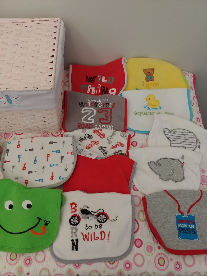 All Bibs and Burp Clothes do not have stains and are in great condition. Selling in lots