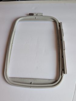 Brother SA444 Embroidery Hoop 5x7 (Fits PE770, PE800, SE1900 & More)