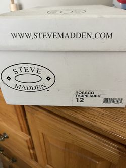 Steve Madden Rossco Taupe Suede Men’s Dress Shoe