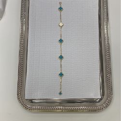 Leaf Gloves Bracelet 