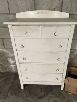 Vintage white wood dresser