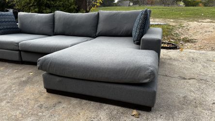 *FREE DELIVERY* Joybird 3 Pc Modular Sectional