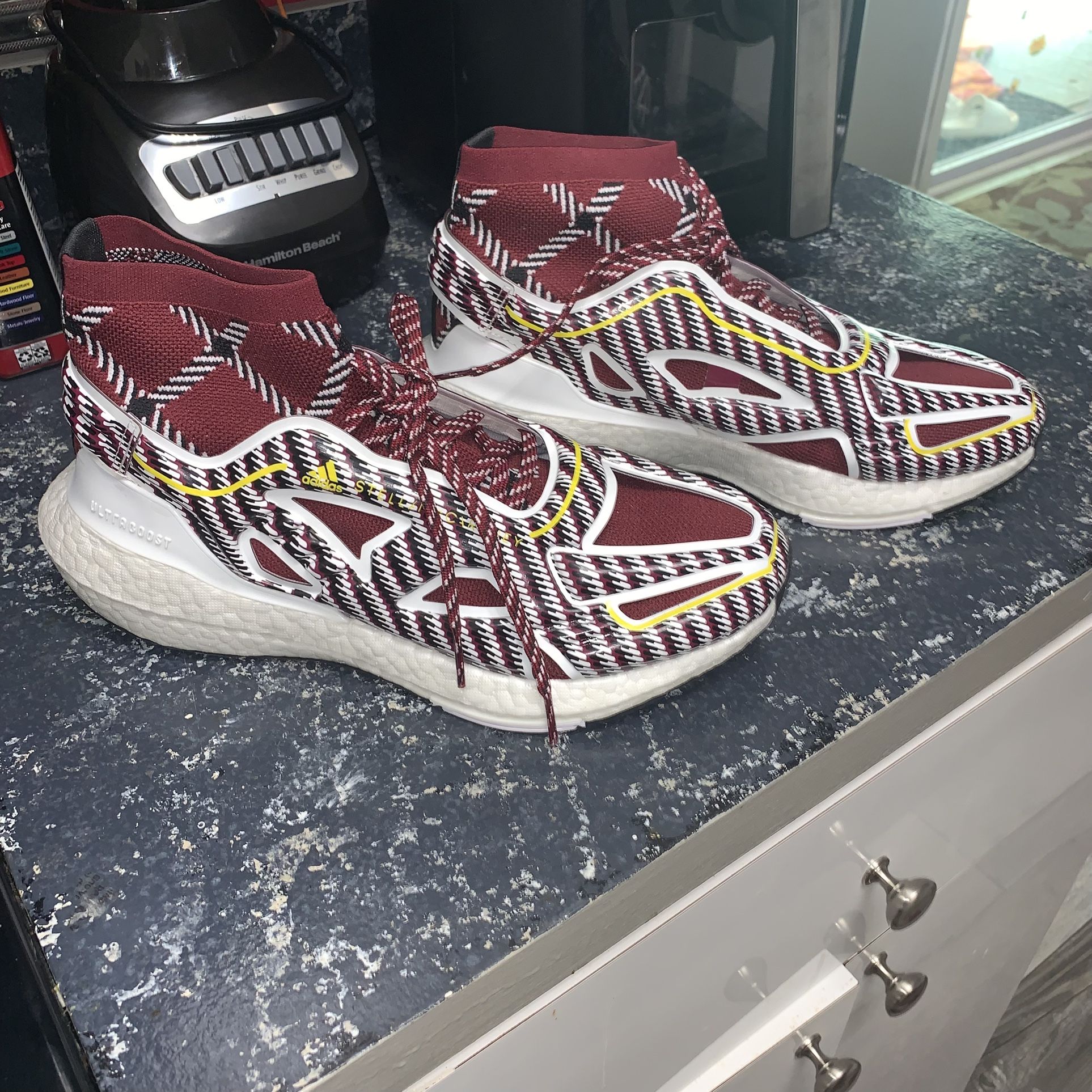 New Women’s Adidas Sneakers Tennis Shoes Stella McCartney Size 9.5