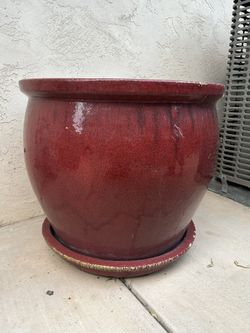 LARGE RED GLAZED CERAMIC POT