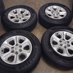 17"Rines y Llantas Toyota Tacoma 4Runner Tundra