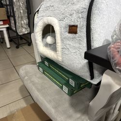 Cat Carrier (brand NEW)