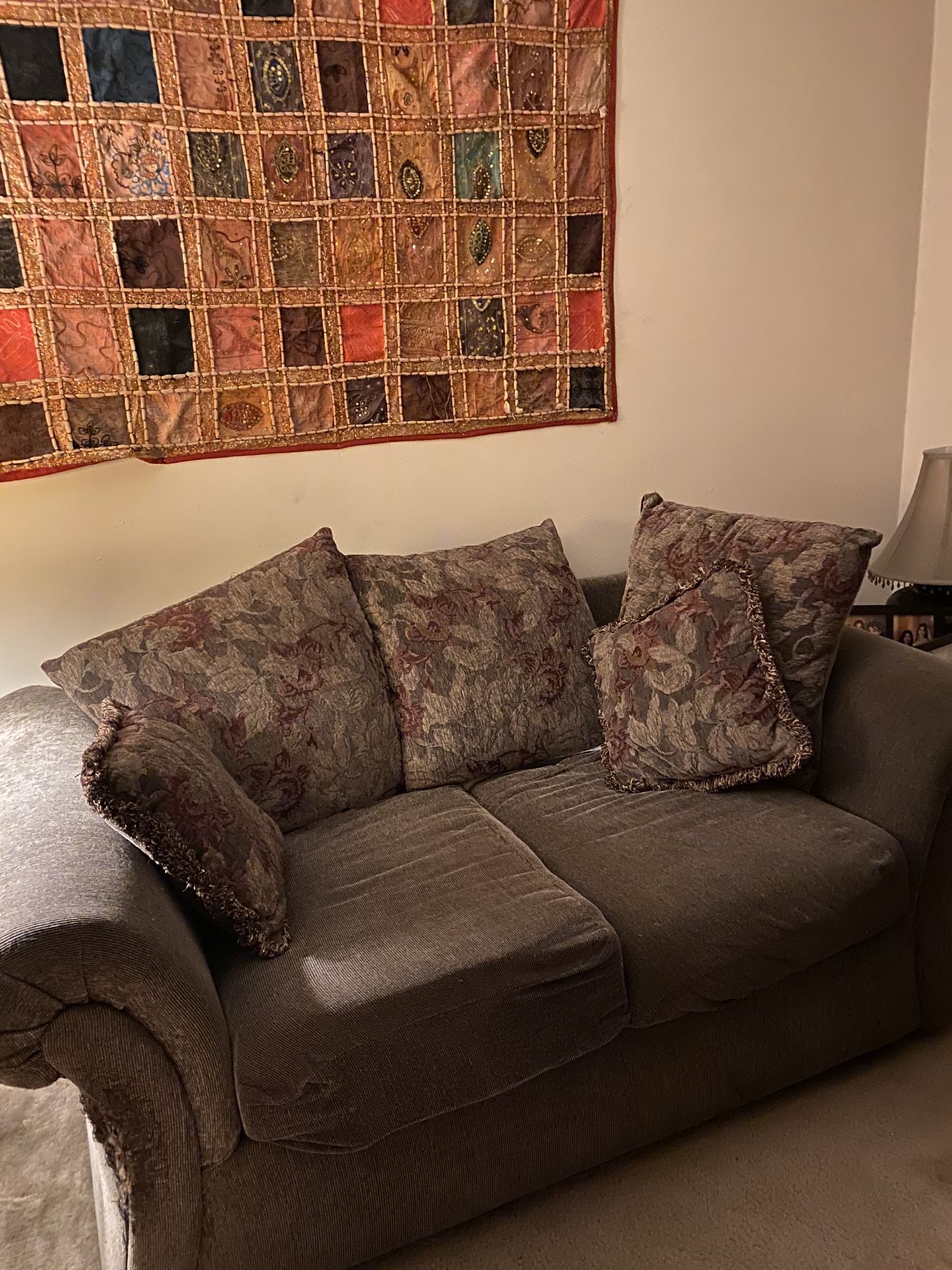 Couch/loveseat