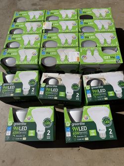 Greenlite 9W LED 2 pack dimmable floodlight 17 Packs Of 34 Bulbs!