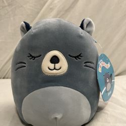 NWT River the blue beaver Squishmallow 7.5 Inch