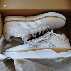 (New) Adidas Tyshawn Jones X Thrasher skateboard shoes new in Box.
I have sizes 7,8,8.5
$55 each