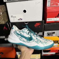 Kobe 8 Protro Radiant Emerald size 12 Close To VNDS