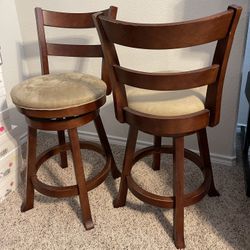 Spinning 2-Piece Bar Stools - EXCELLENT!
