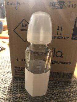 Evenflo glass 8 oz 6 of them in box