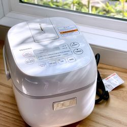 Toshiba Rice Cooker, 3-Cup With Fuzzy Logic And One-Touch Cooking