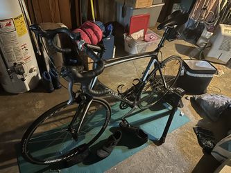 TREK Racing Bicycle EN14781 MADONE 5.2 62cm 1000 OBO for Sale in Bethlehem PA OfferUp