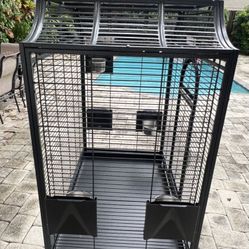 Beautiful Bird Cage w/ Rolling Stand – Excellent Condition! Cheap Cheap!