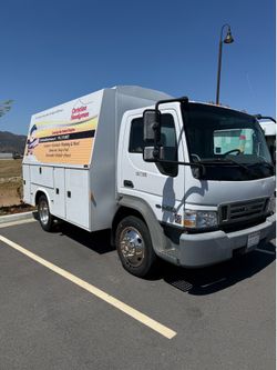 2006 Ford LCF Utility Truck for sale