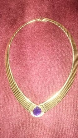 GOLD TONE Purple STONES CHOCKER