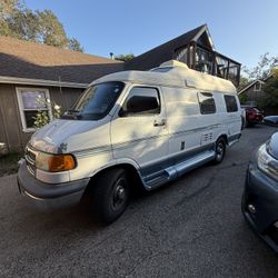 2000 Roadtrek 190 Popular Camper Van