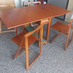 Solid Wood Folding Dining Table Set With Four Chairs