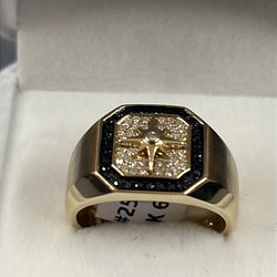 Men’s 14K Yellow Gold Ring With Natural Diamonds Size 10